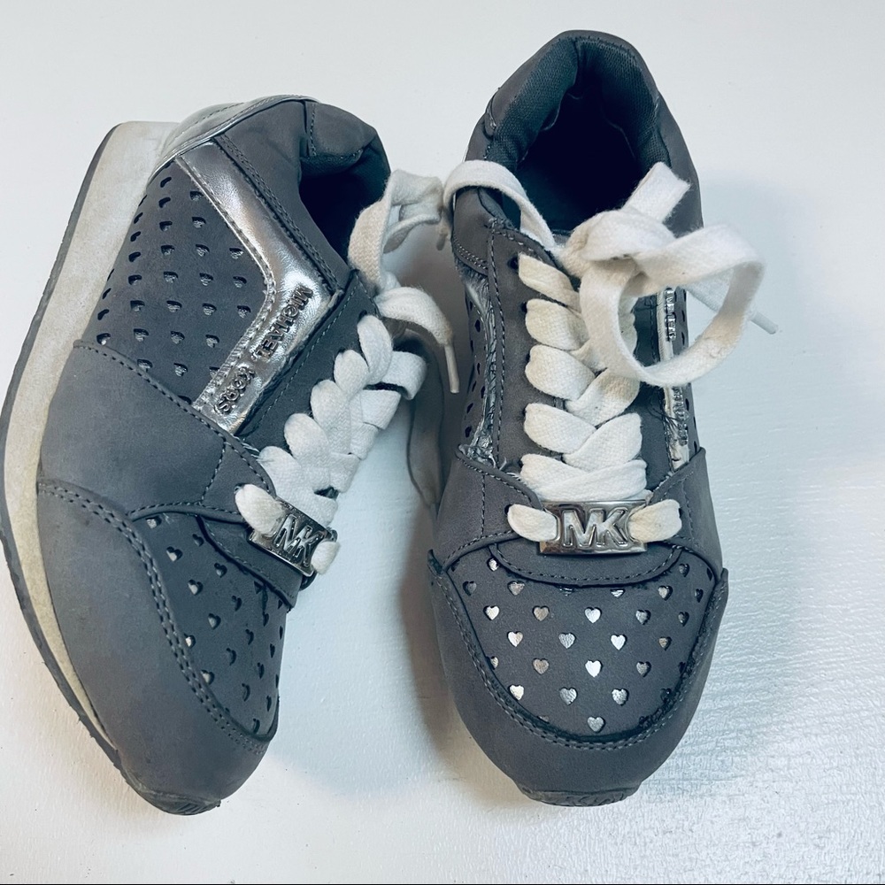 MICHAEL KORS SNEAKERS GRAY SIZE 12 - Picture 1 of 7